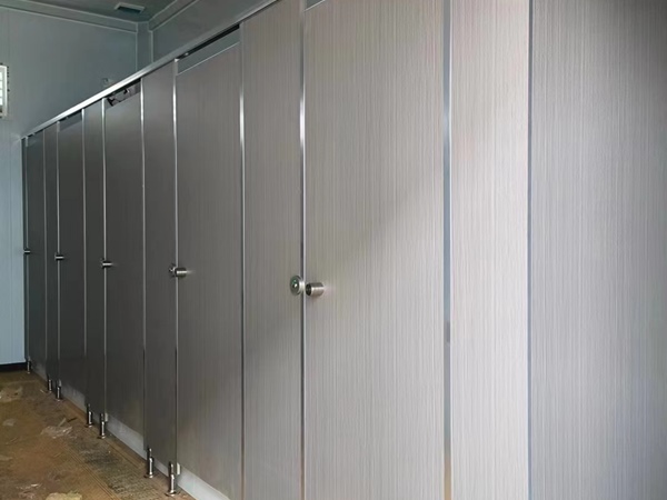 木質衛生間隔斷